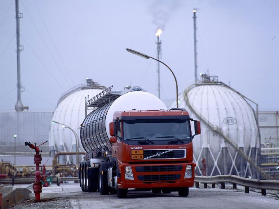 Volvo FM12 4x2 2003 года  (фото 7 из 30)